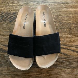 Flatform black espadrilles